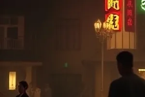 《雾港来信》解析封面，港口浓雾中的信件线索