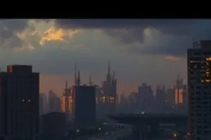《错位胶片》解析封面，装反顺序的两卷胶片